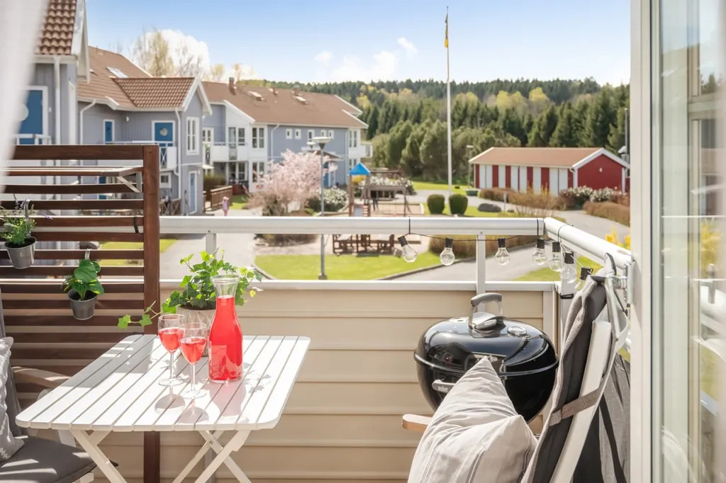Balcon - Terraced House with Balcony in Ytterby