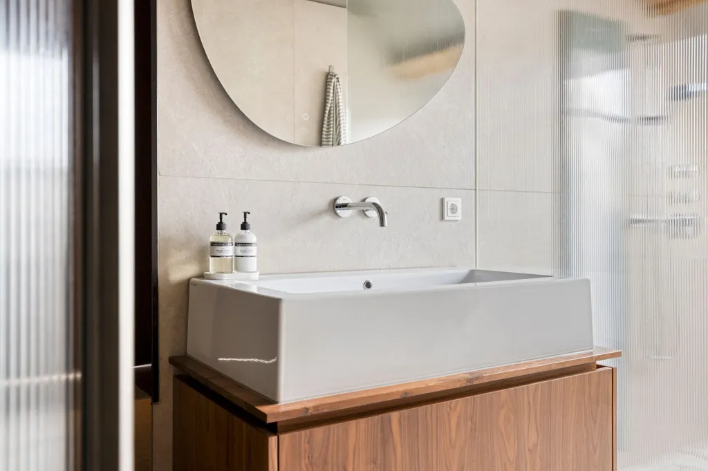 Bathrooms - Monumental Penthouse with Dachterras in ’s-Hertogenbosch