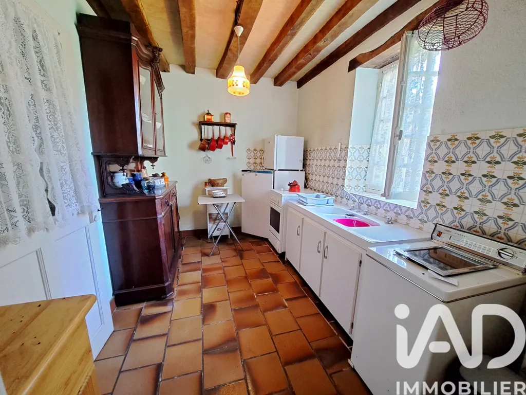 Cucina - Renovated Cottage with Garden in Châtel-de-Neuvre