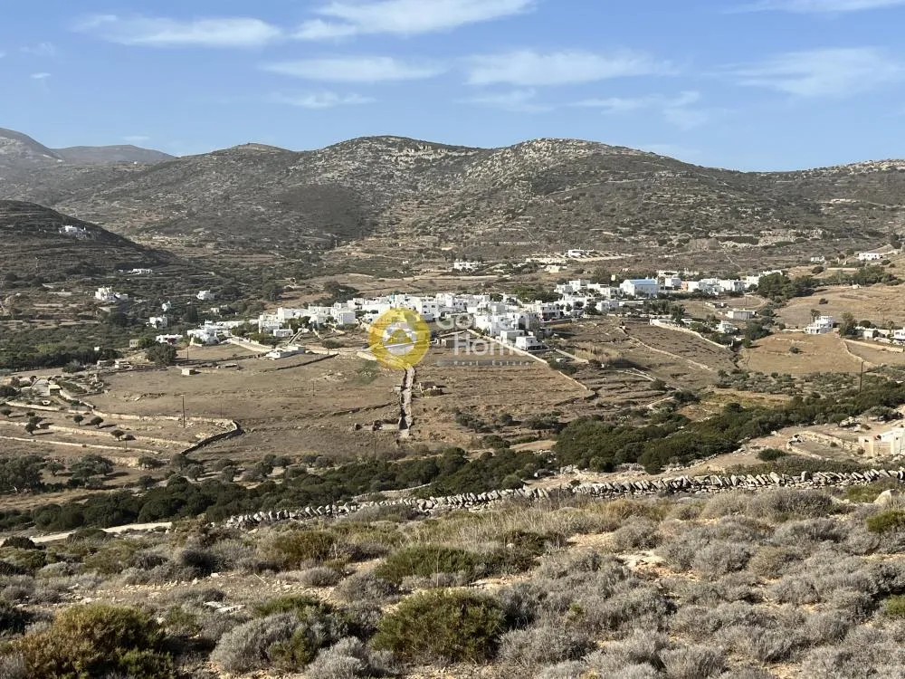 Agricultural Plot with Panoramic Views in Paros