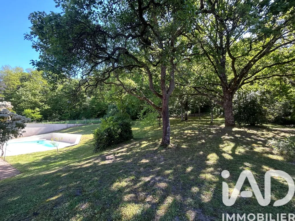Jardin - Longère avec Piscine à Chailles, près de Blois