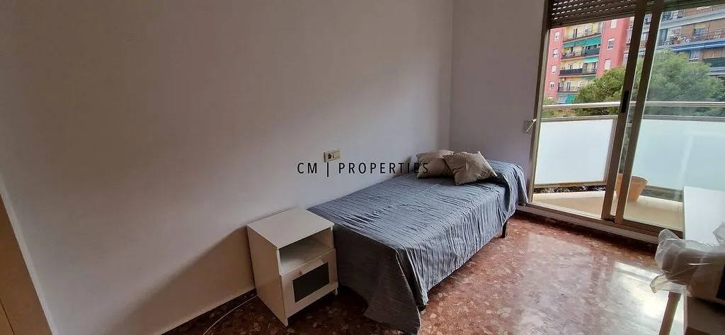 Chambres - Furnished Flat with Balcony in Valencia