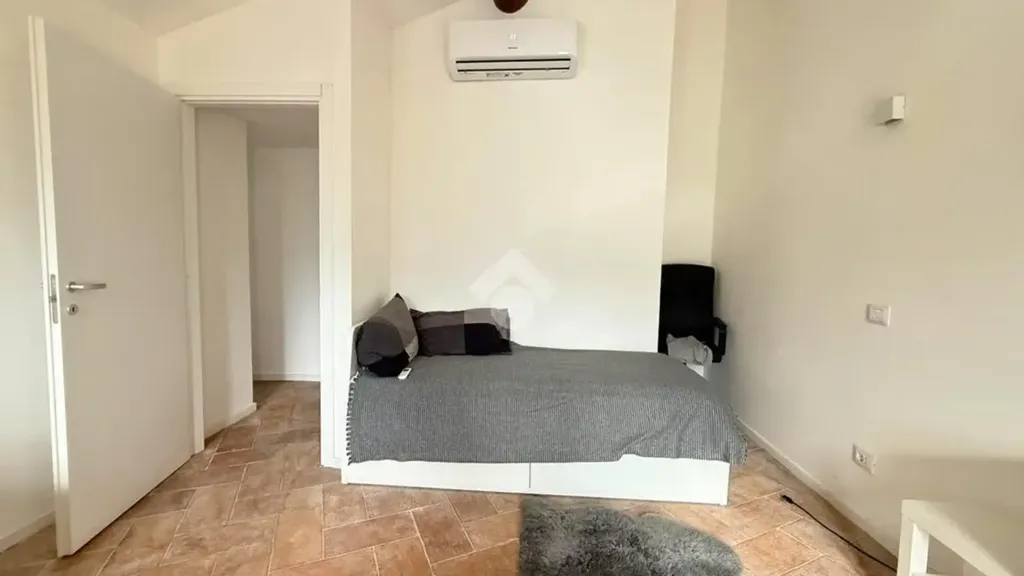 Magamistoad - Rustic Duplex with Terrace in Paratico