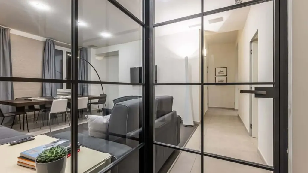 Elutuba - 3-Bedroom Apartment with Hammam in Milan