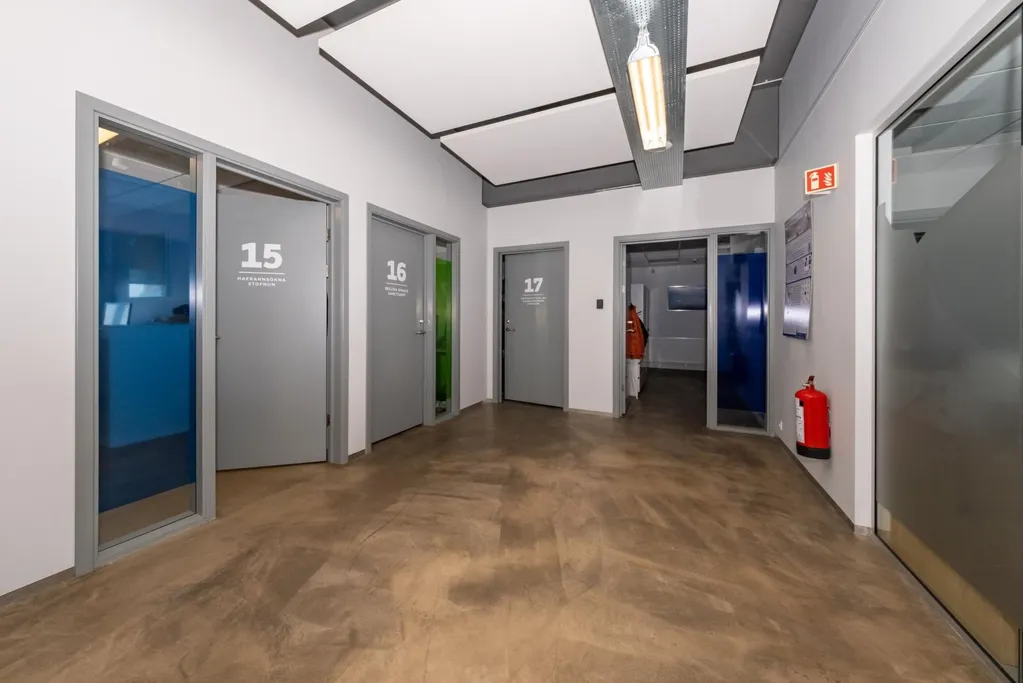 Ingresso - Office Space with Sea View in Reykjavik