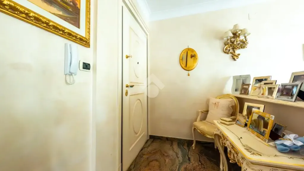 hallway_entrance