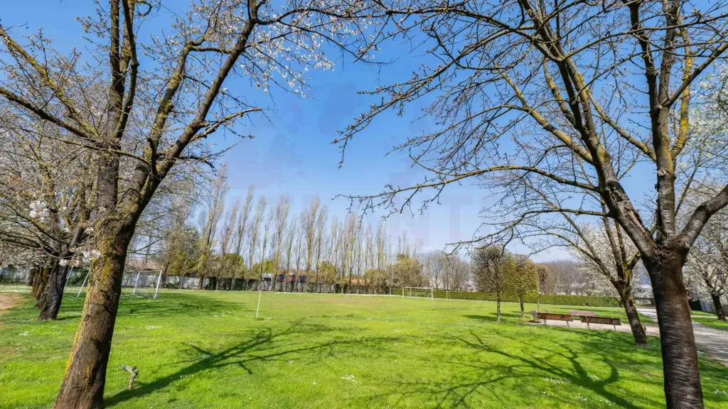 Duplex in Exclusive Residence, Castegnato