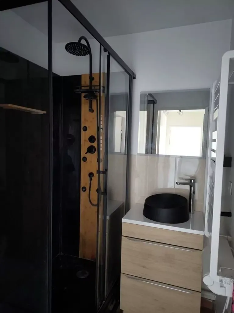 Salles de bain - Appartement 3 Pièces avec Balcon à 5 min de la Gare