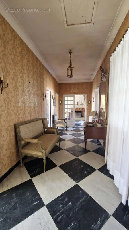 Elutuba - Characterful 5-Piece Apartment in Pont-Saint-Esprit