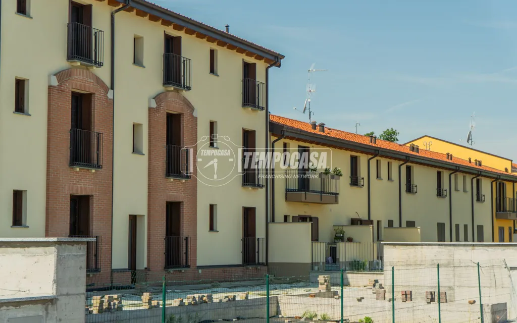 Esterno - Triplex with Balcony in Cremona