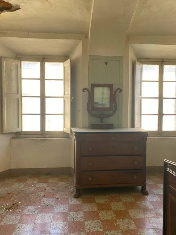 Pièces - Seventeenth-Century House with Courtyard in Bobbio