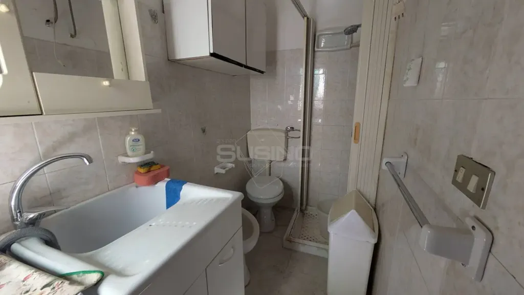 Bagni - Semi-detached House in Historic Centre, Floridia