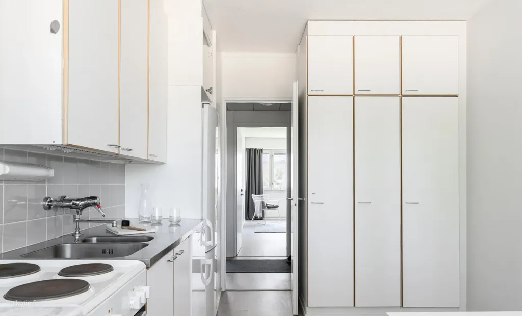 Cucina - Spacious Apartment with Balcony in Oulu