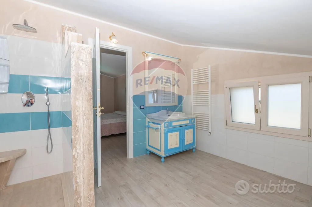 Salles de bain - Modern Villa with Pool in Villasmundo
