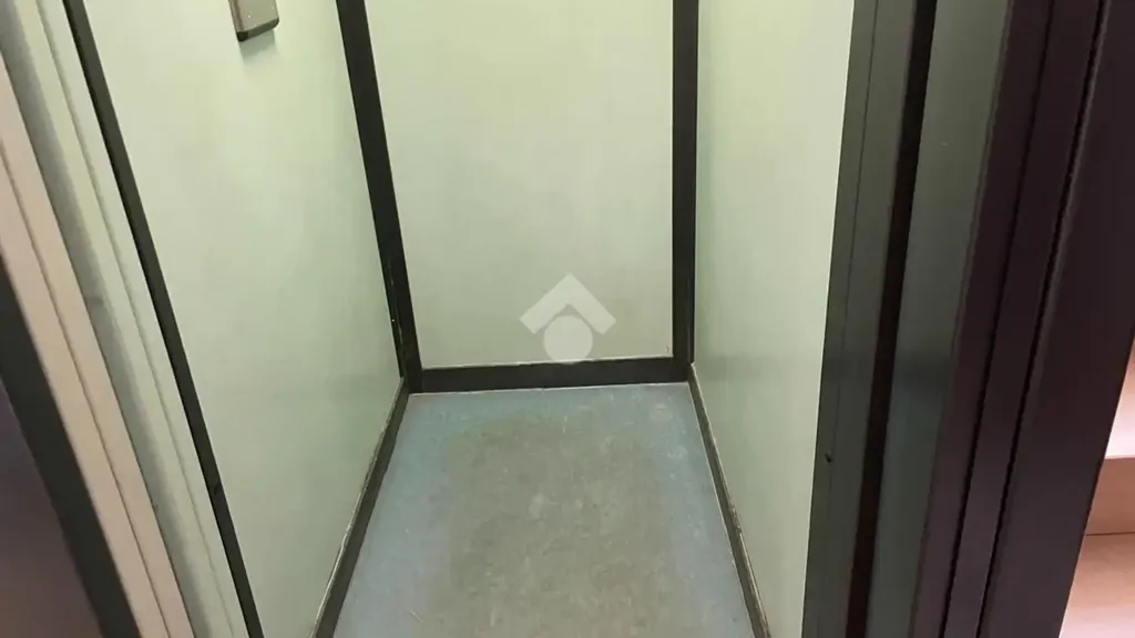 hallway_entrance