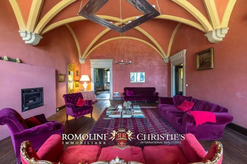 Séjour - Neo-Gothic Castle with Park in Reggello, Tuscany