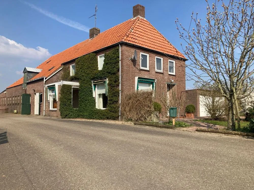 Välivaade - Detached House with Garden in Elst