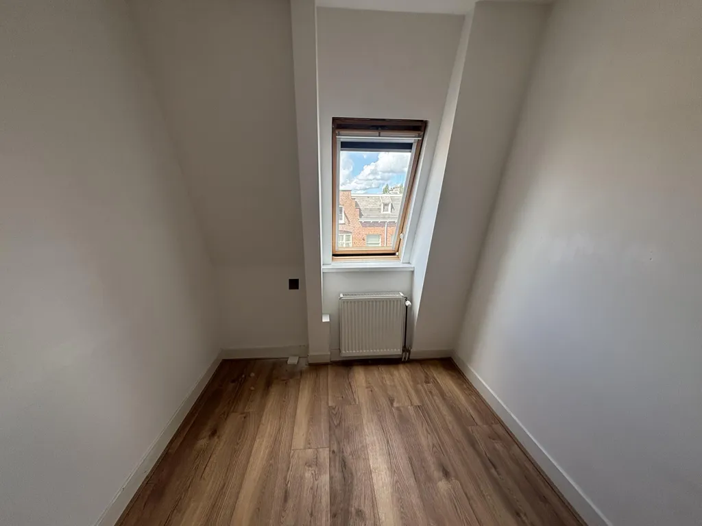 Pièces - Apartment with Two Terraces in De Baarsjes
