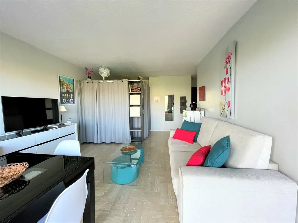 Elutuba - Studio Flat with Golf View in Mandelieu-la-Napoule