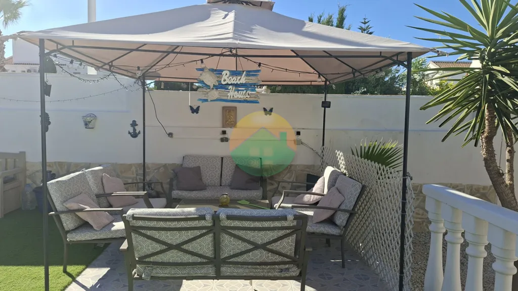Terrazza - South-Facing Villa with Pool in Camposol