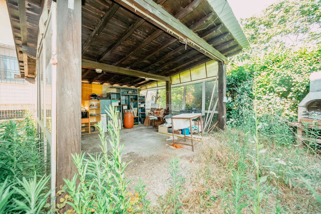 Garaaž - Two-Bedroom House with Garden in Vigevano Centre