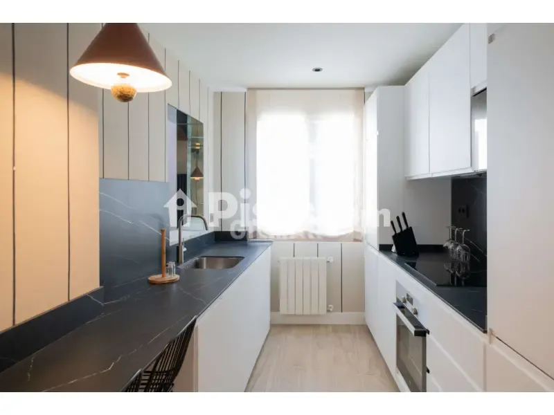 Köök - Completely Renovated Flat in Palacio, Madrid