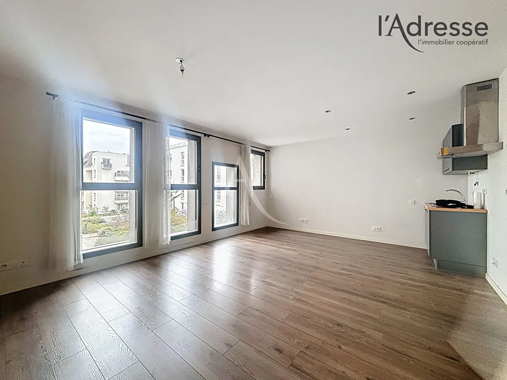 Elutuba - Studio with Parking in Suresnes Centre