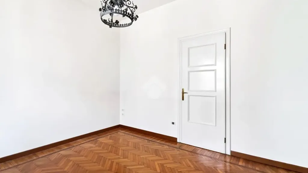 Stanze - Spacious Apartment with Balcony in Brescia