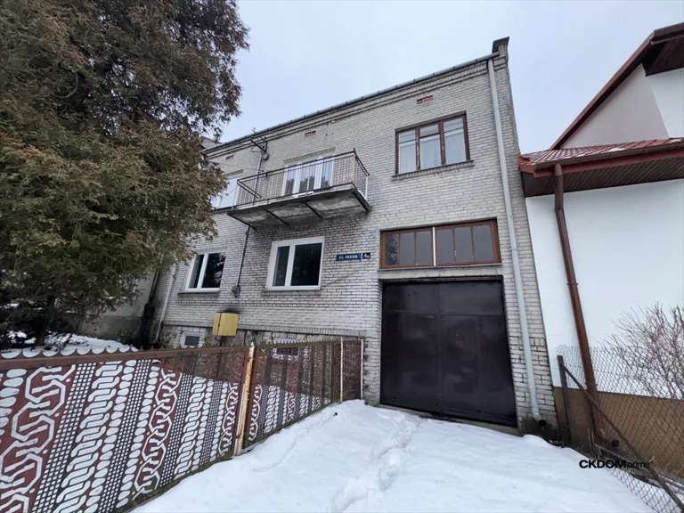 House for Sale with Garden and Terrace in Starachowice