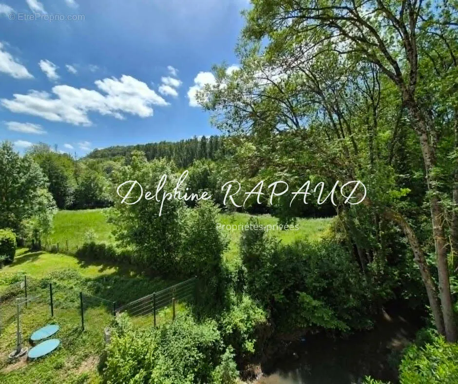 Garden - 2-Bedroom Flat with Parking in Nogent-le-Rotrou