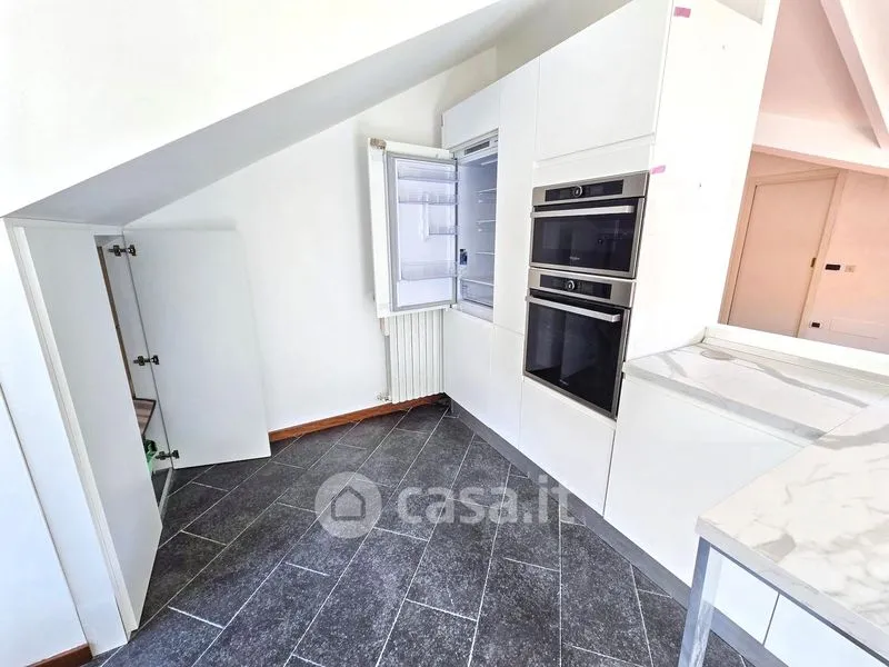 Cuisine - Mansard Apartment with Terrace in Monza