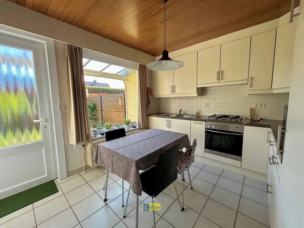 4-bedroom house in Hoevenen
