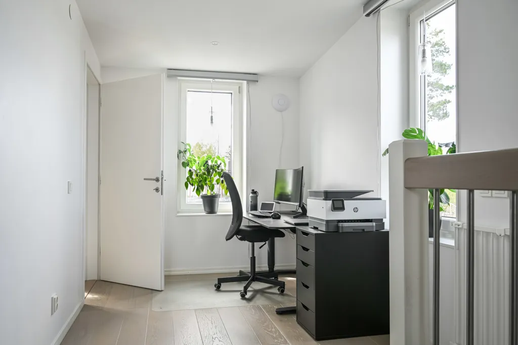 Kabinet - Modern Terraced House with Terrace in Högmora
