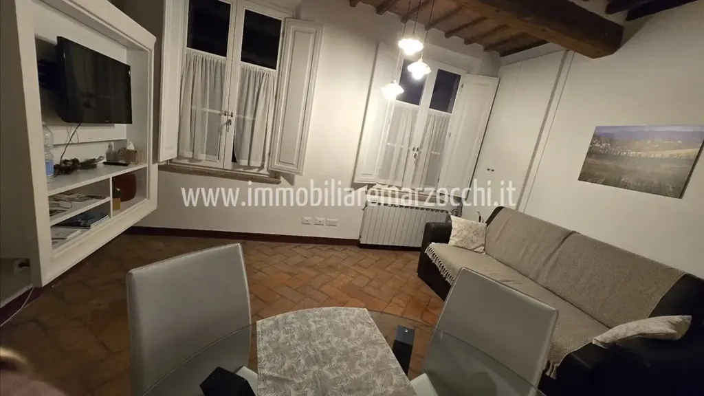 Elutuba - Rustic-Style Flat in Siena's Historic Centre