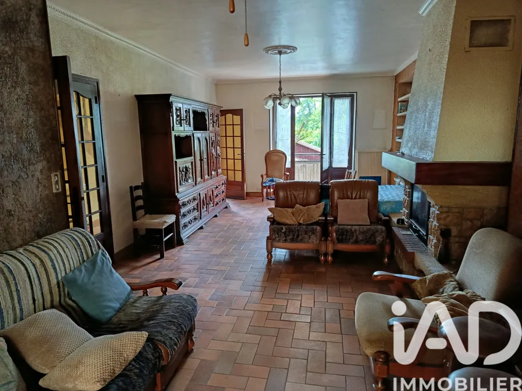 Séjour - Maison en Pierre dans le Centre Ancien de Chirens