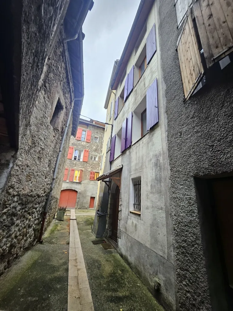 Välivaade - Duplex Flat in Pedestrian Street, Castellane