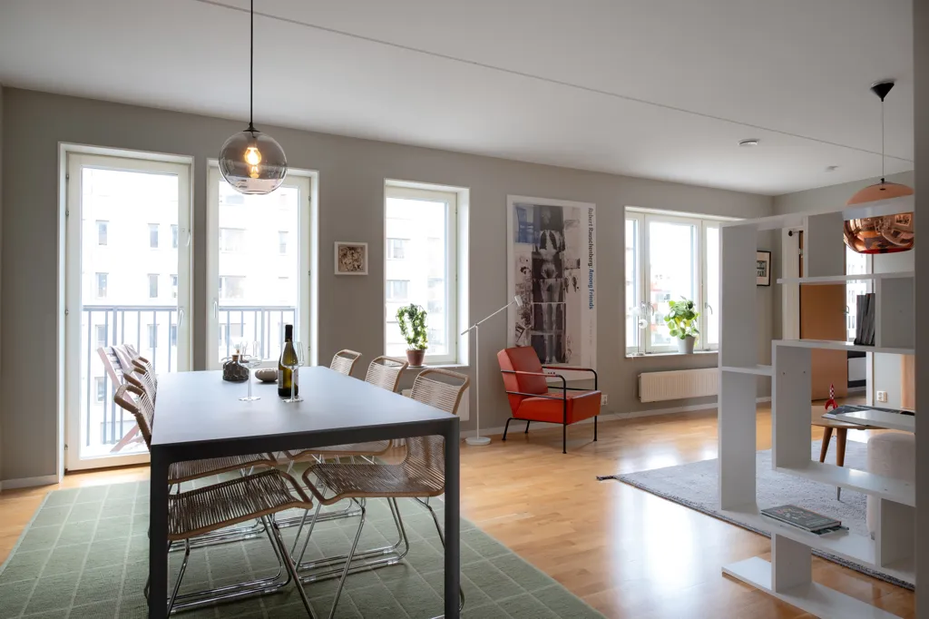 Salle à manger - Modern Apartment with Two Balconies in Kvillebäcken