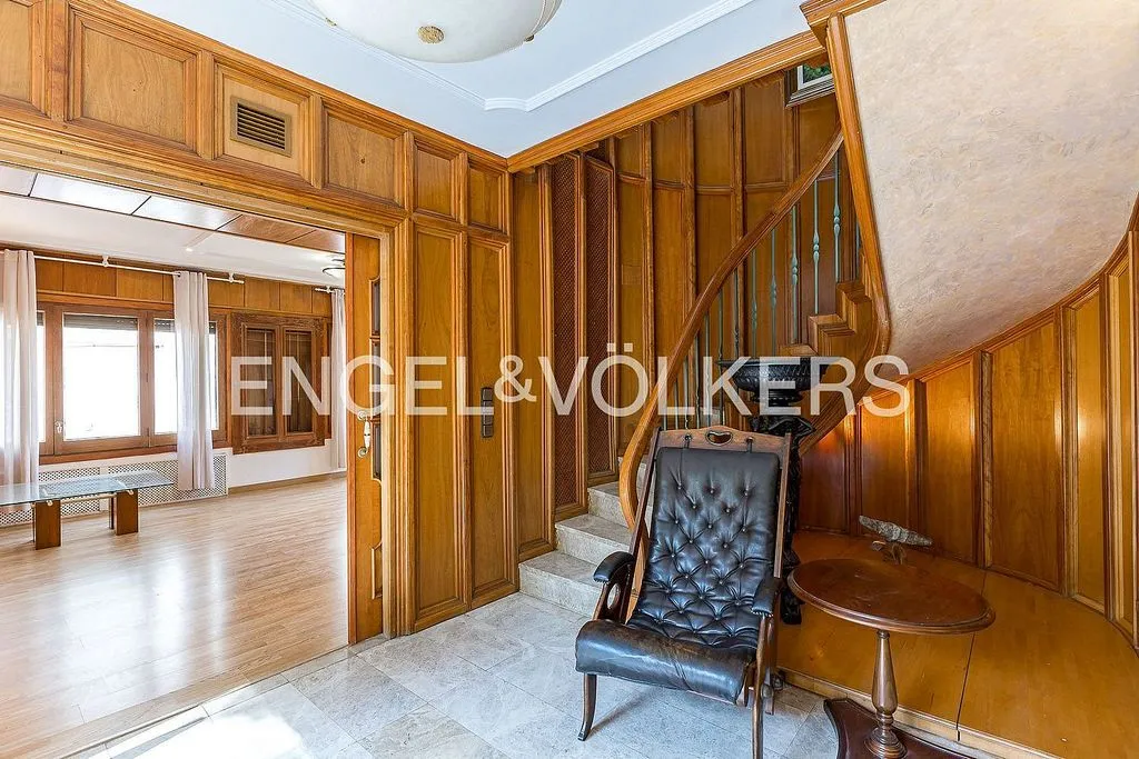 Flur - Señorial House with Pool in Sant Just Desvern