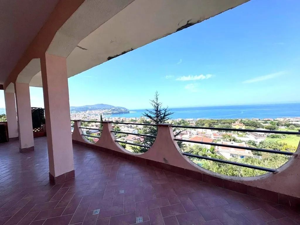 Terrasse - Panoramic Villa with Sea View in Agropoli