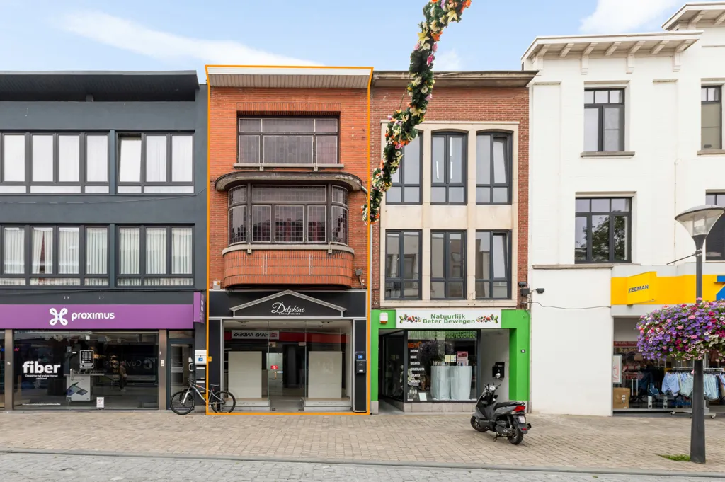 Välivaade - Commercial Shop with Storage/Wohn in Herentals Centre