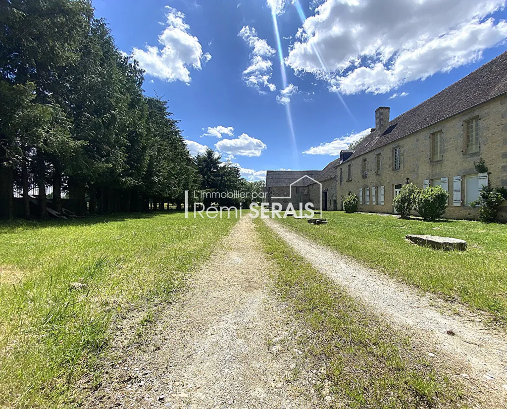 Exterior - 10-room house in Valframbert