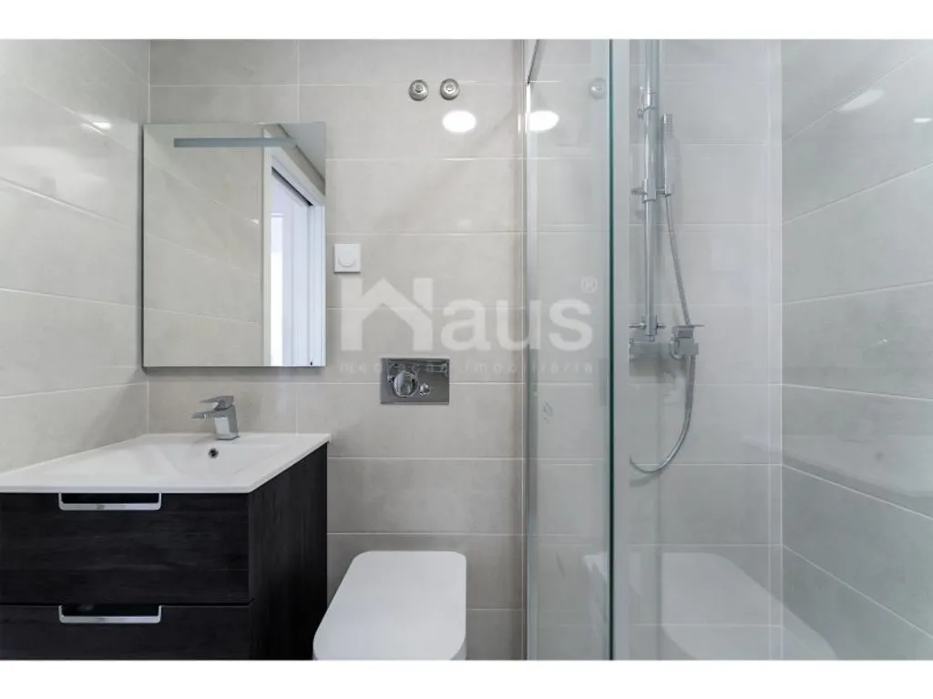 Bathrooms - New T3+1 Flat with Parking in Montijo