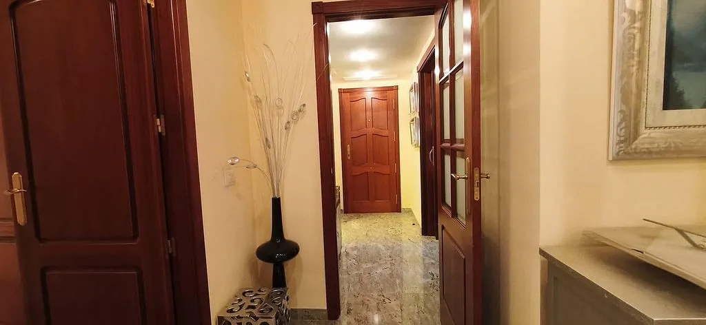 Esik - Apartment with Garage in Santa Cruz Centre