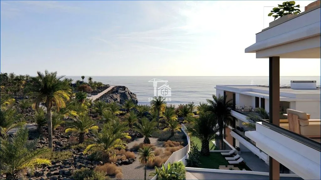 Terrace - Beachfront Flat with Private Terrace in Callao Salvaje