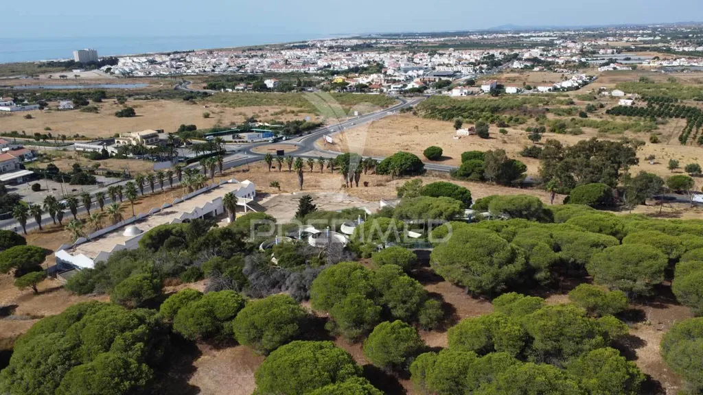 Vista aerea - Mixed Use Land with Sea View in Altura