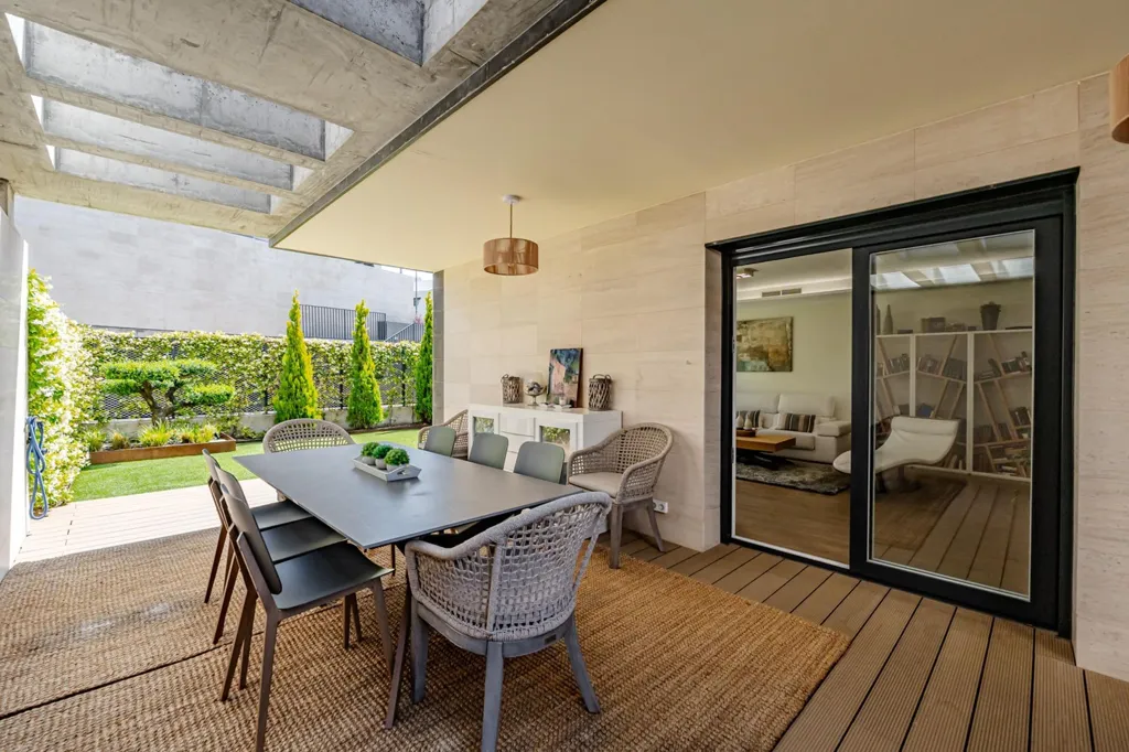 Terrass - Luxury Semi-detached Chalet in Boadilla del Monte