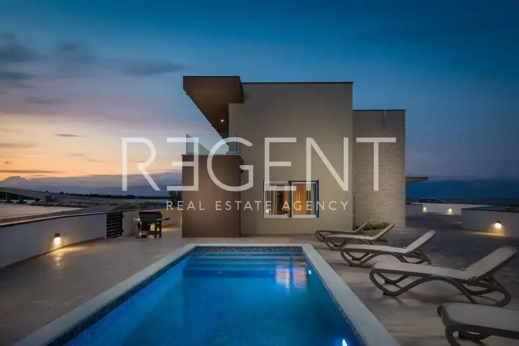 Piscina - Beachfront Villa with Pool near Zadar
