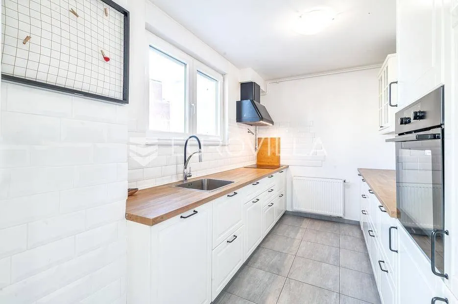 Cuisine - Penthouse with Terraces in Vrapče, Zagreb
