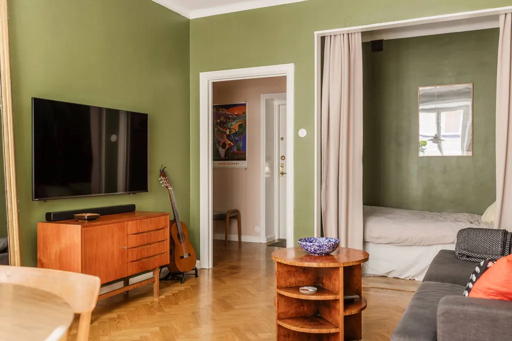 Elutuba - 1920s Flat with Balcony in Södermalm