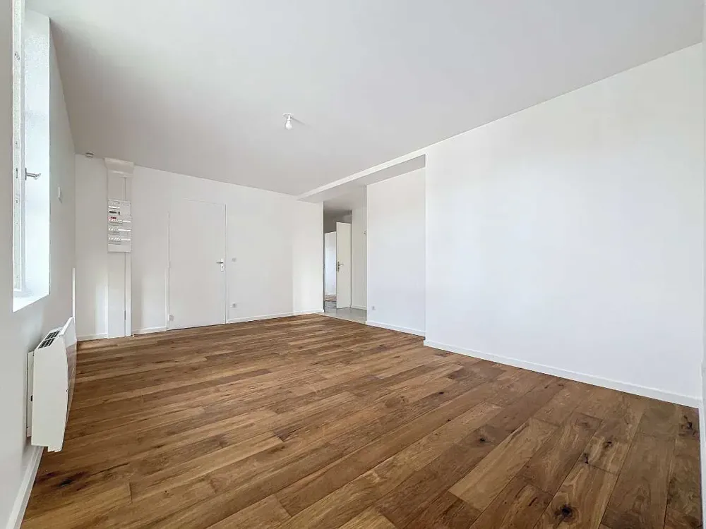 Pièces - Appartement Traversant en Centre-Village à Orry-la-Ville